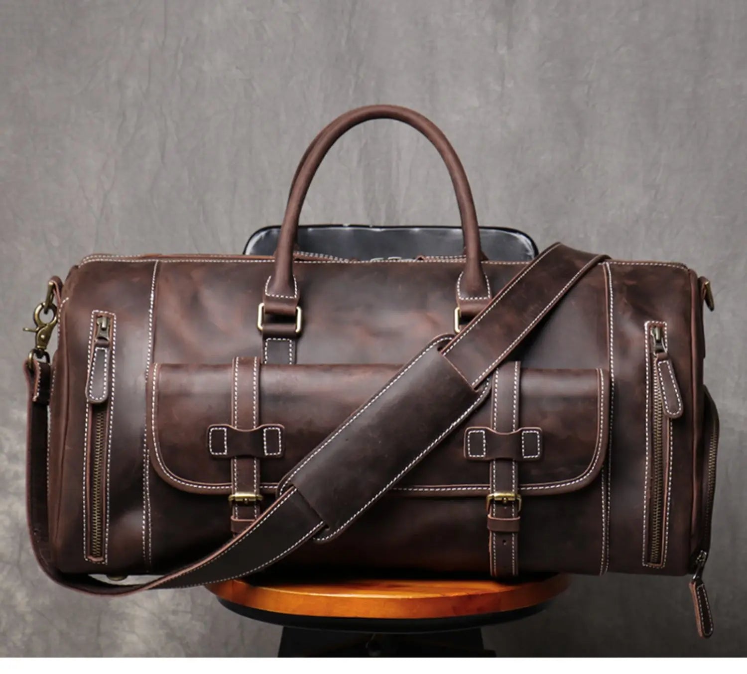 Sac de voyage homme cuir élégant minimal – Image 4